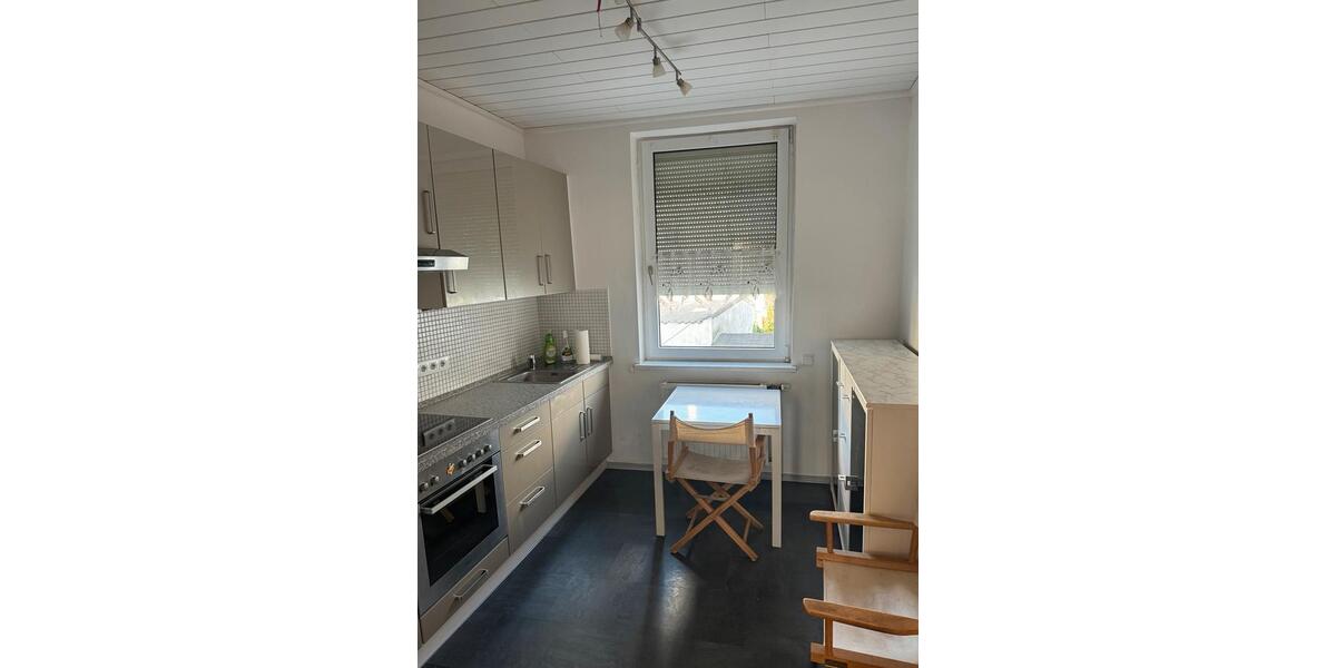 Etagenwohnung Bremen Gröpelingen - 4 Zimmer, 90 m&sup2;, 900&euro; | Angebot:25518995