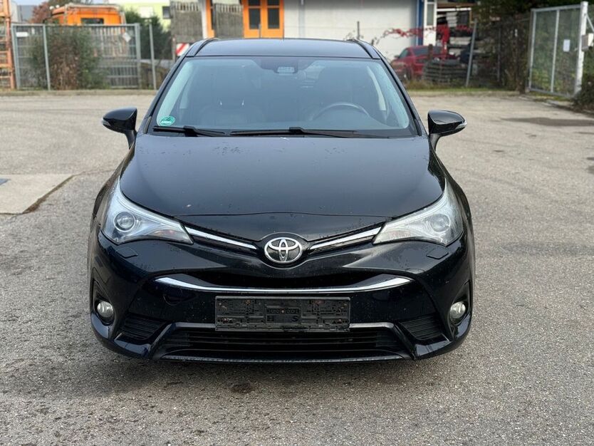 Toyota Avensis 281.000 km 5.999 € Augsburg 86167