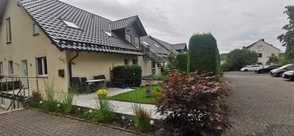 Dachgeschoßwohnung Bergneustadt - 3 Zimmer, 85 m&sup2;, 923&euro; | Angebot:25221209