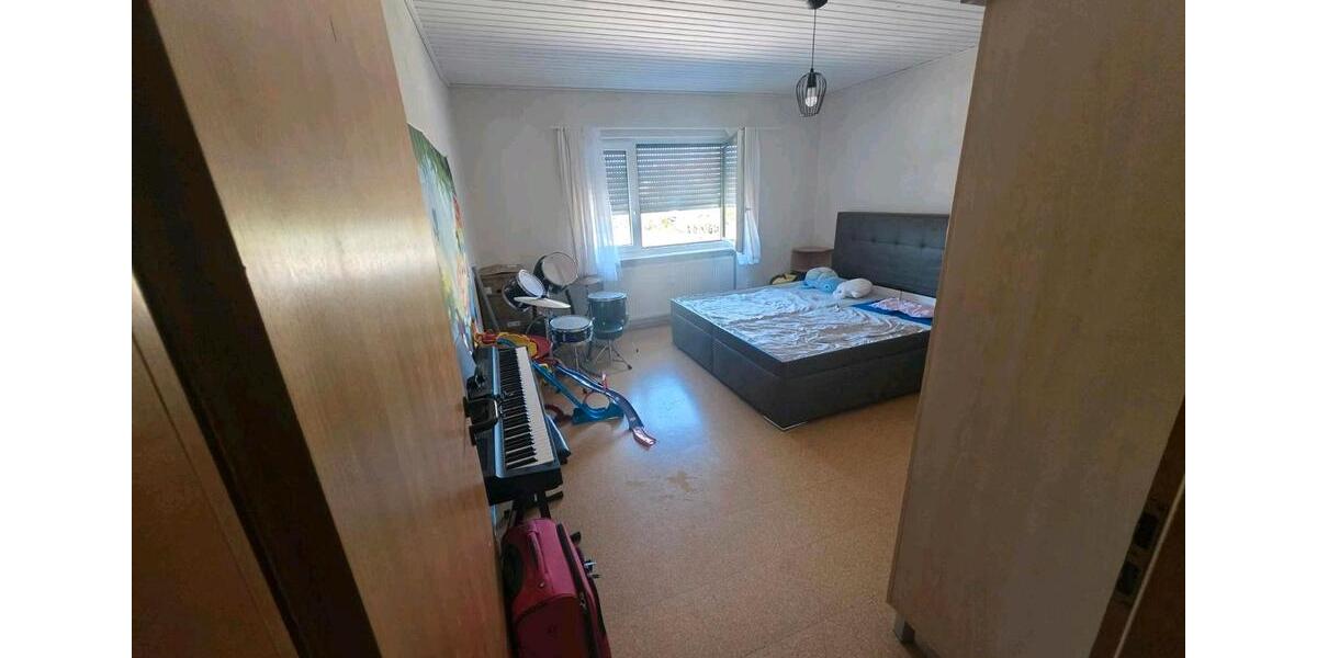 Erdgeschoßwohnung Tiefenbronn - 3 Zimmer, 82 m&sup2;, 280.000&euro; | Angebot:26876368