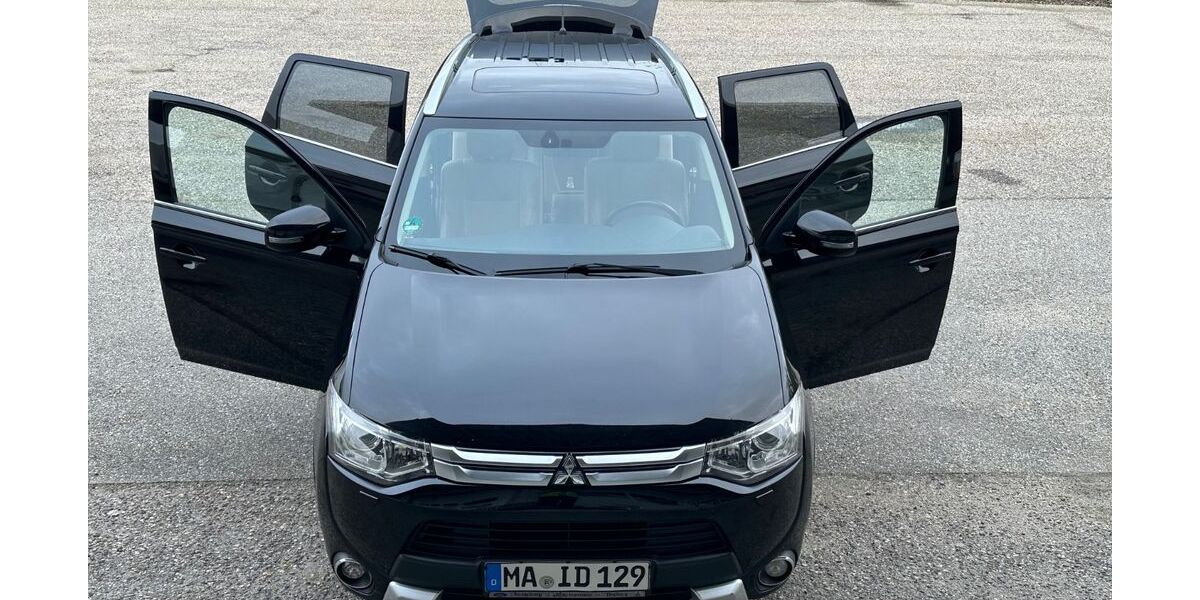 Mitsubishi Outlander 173.862 km 9.900 &euro; Mannheim 68167