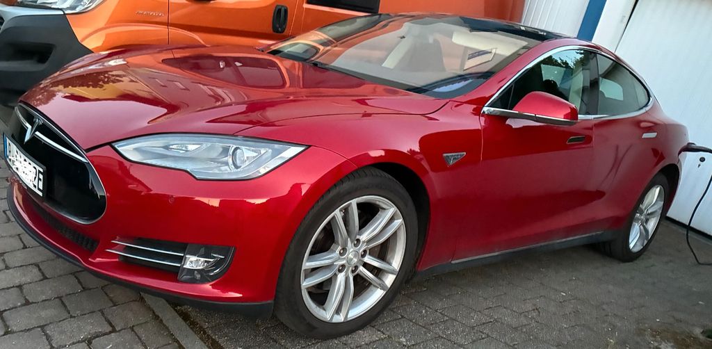Tesla Model S 175.000 km 20.000 &euro; Oberriexingen 71739