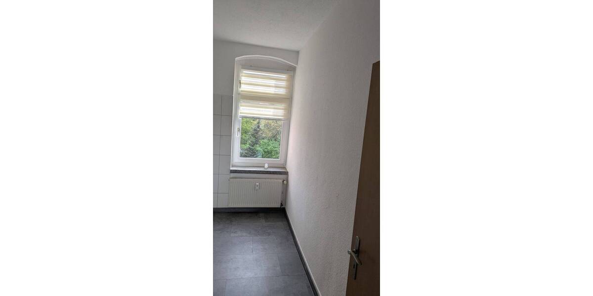 Etagenwohnung Weißenfels - 2 Zimmer, 65 m&sup2;, 450&euro; | Angebot:26438046