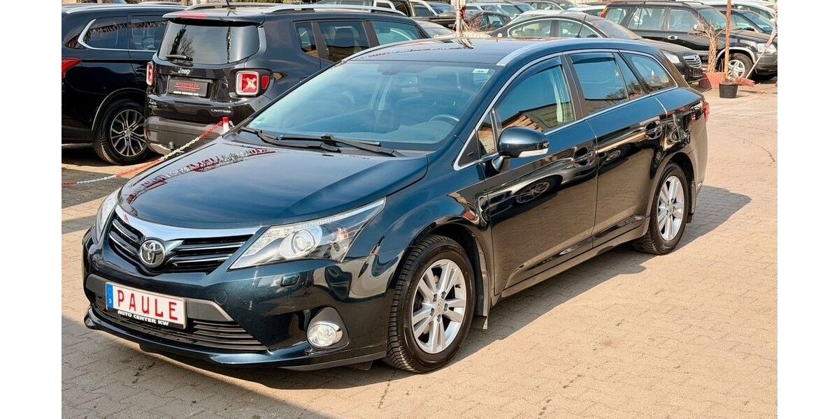 Toyota Avensis 118.000 km 8.999 &euro; Königs Wusterhausen 15711