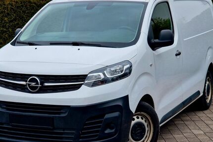 Opel Vivaro 84.000 km 21.500 &euro; Bad Lippspringe 33175