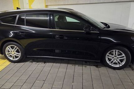 Ford Focus 144.200 km 13.500 &euro; München 80689