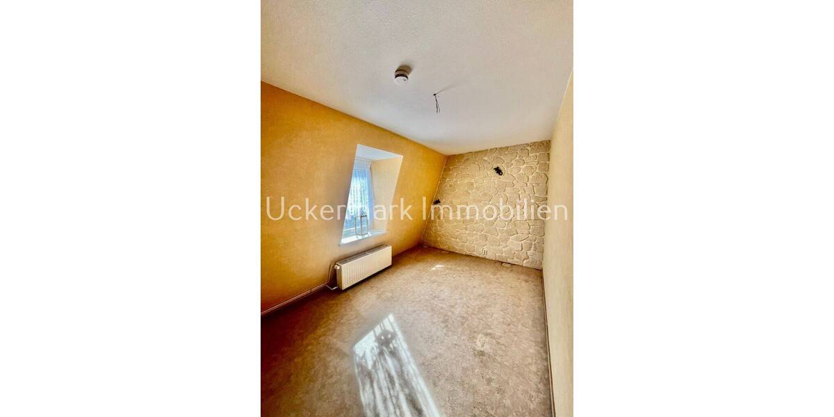 Einfamilienhaus Gramzow - 6 Zimmer, 140 m&sup2;, 320.000&euro; | Angebot:26066463