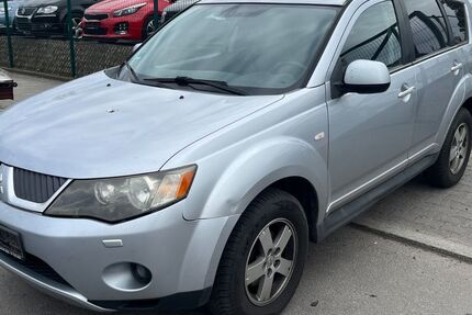 Mitsubishi Outlander 200.000 km 3.200 &euro; Berlin 13597