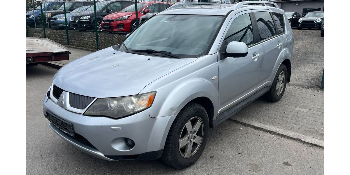 Mitsubishi Outlander 200.000 km 3.200 &euro; Berlin 13597
