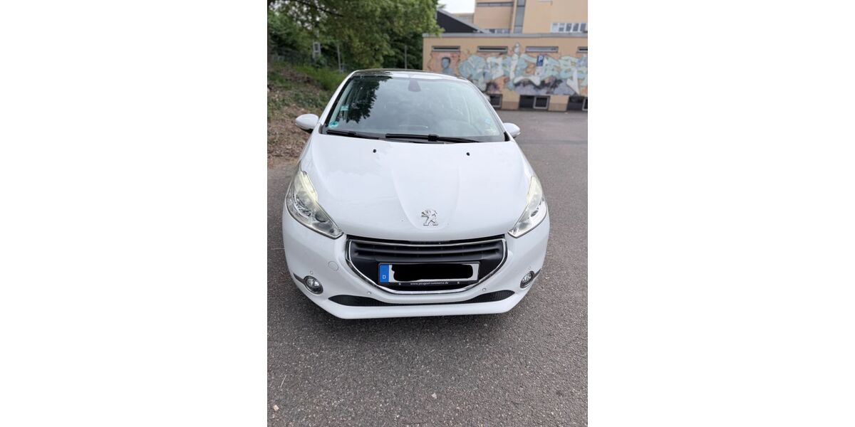 Peugeot 208 129.865 km 6.800 &euro; Frankfurt am Main 65931