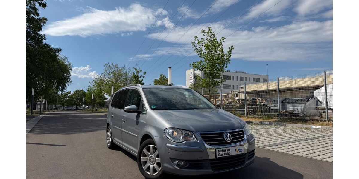 VW Touran 181.000 km 4.950 &euro; Freiburg im Breisgau 79115