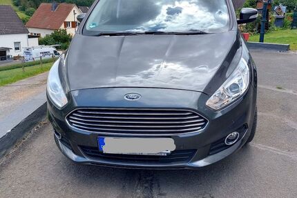 Ford S-Max 102.000 km 12.800 &euro; Aarbergen 65326