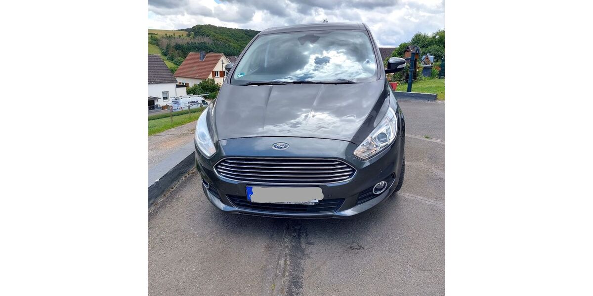 Ford S-Max 102.000 km 12.800 &euro; Aarbergen 65326