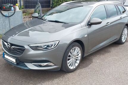 Opel Insignia 142.330 km 8.550 &euro; München-Ramersdorf-Perlach 81739