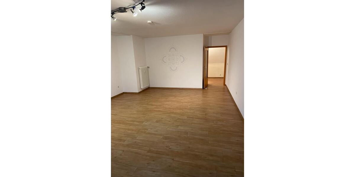 Etagenwohnung Bad Nenndorf - 2 Zimmer, 80 m&sup2;, 640&euro; | Angebot:25253556