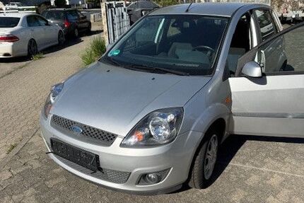 Ford Fiesta 111.200 km 1.950 &euro; Wolfenbüttel 38300