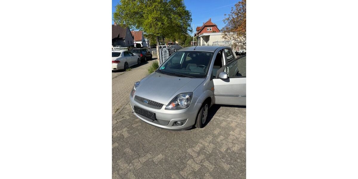 Ford Fiesta 111.200 km 1.950 &euro; Wolfenbüttel 38300