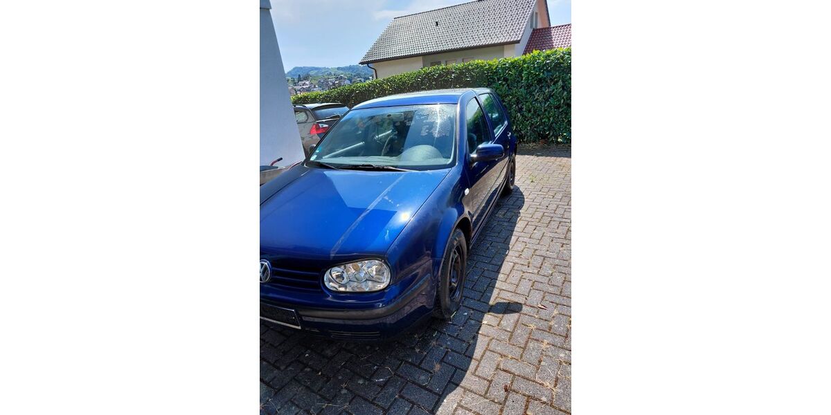 VW Golf 182.501 km 600 &euro; Kappelrodeck 77876