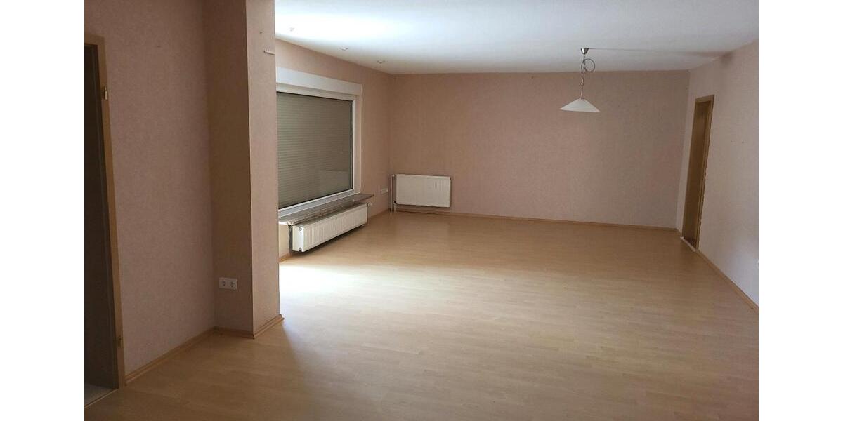 Ein bis Zweifamilienhaus 8 zimmer