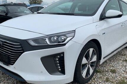 Hyundai IONIQ 65.428 km 14.990 € München 81827