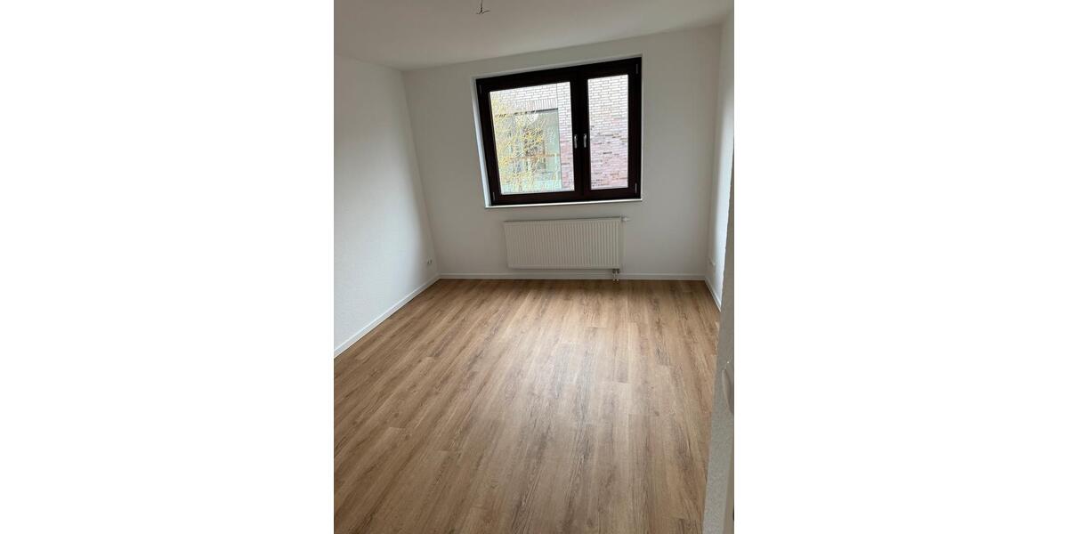 Etagenwohnung Oldenburg Ziegelhof - 4 Zimmer, 90 m&sup2;, 1.200&euro; | Angebot:25455571