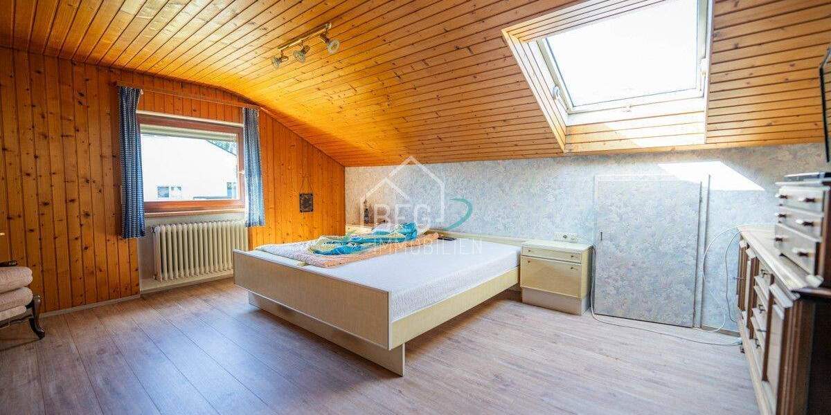 Doppelhaushälfte mit großem Garten in ruhiger Wohnlage 4 zimmer