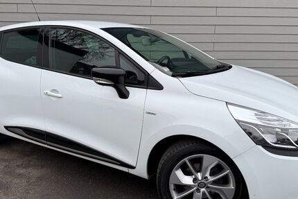 Renault Clio 106.733 km 9.950 &euro; Neumünster 24536