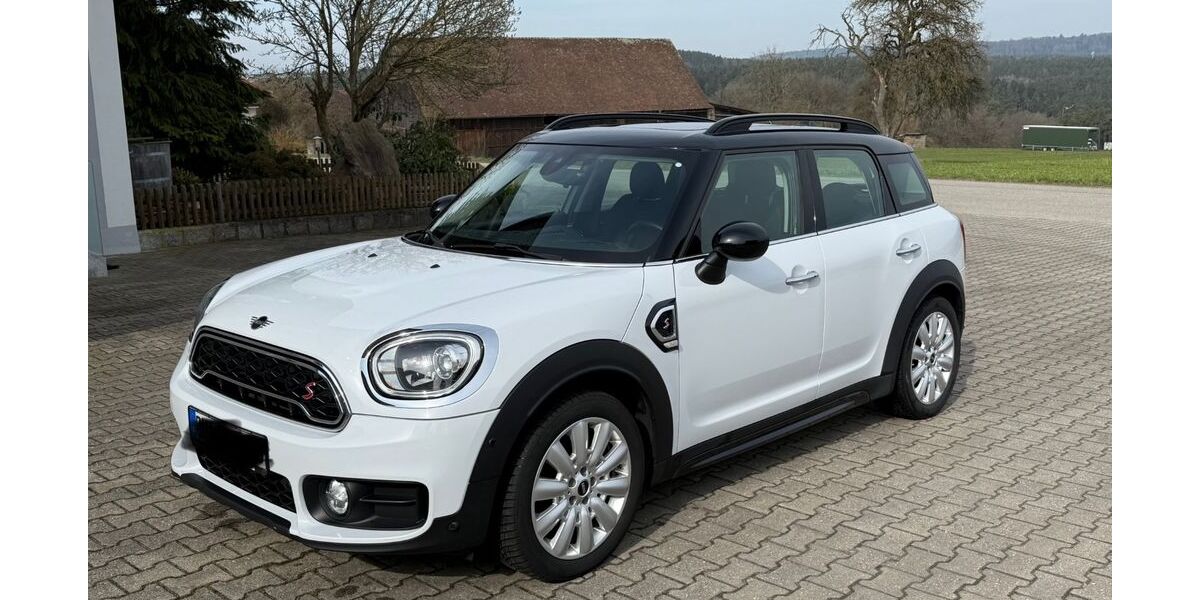 Mini Cooper SD Countryman 116.345 km 22.100 &euro; Roding 93426