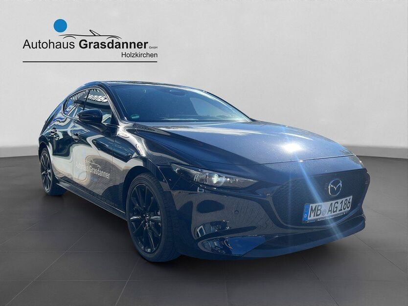 Mazda 3 4.061 km 32.785 € Holzkirchen 83607