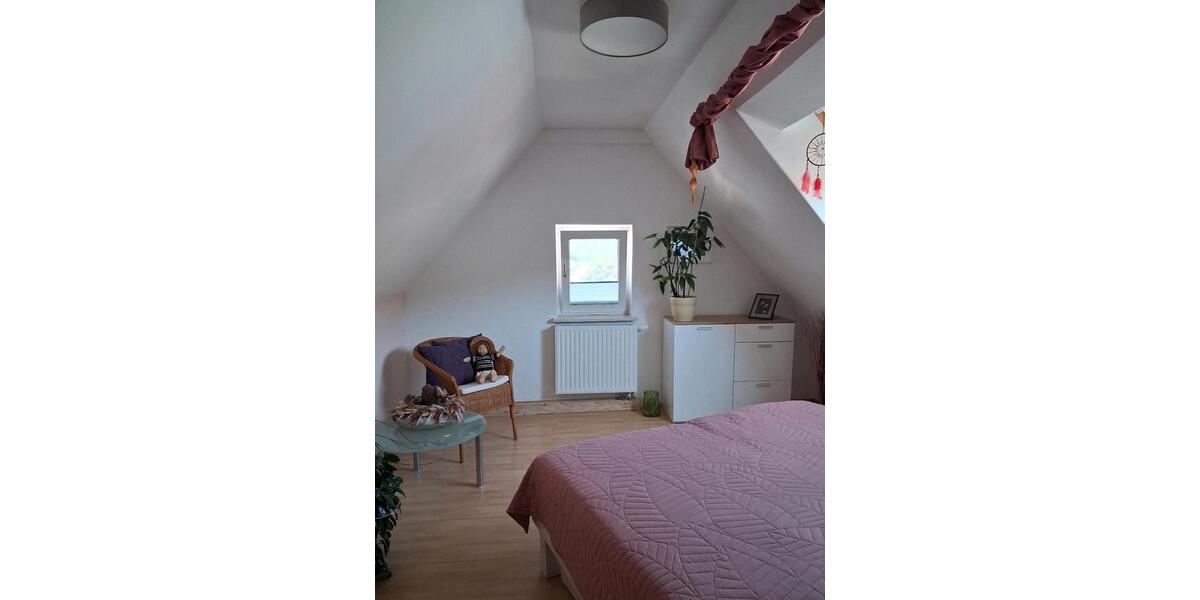 Einfamilienhaus Mundelsheim - 7 Zimmer, 170 m&sup2;, 550.000&euro; | Angebot:27045428