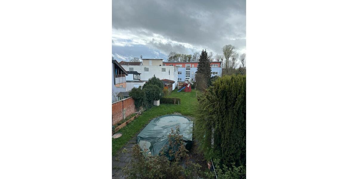 Bis Nov 26 - Einfamilienhaus in Frankfurt-Harheim, Garten, Garage 6 zimmer