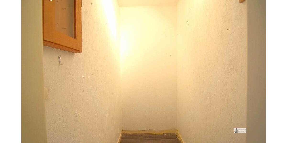 Große 71 m² 3 Zimmer Wohnung mit Einbauküche und Balkon 3 zimmer