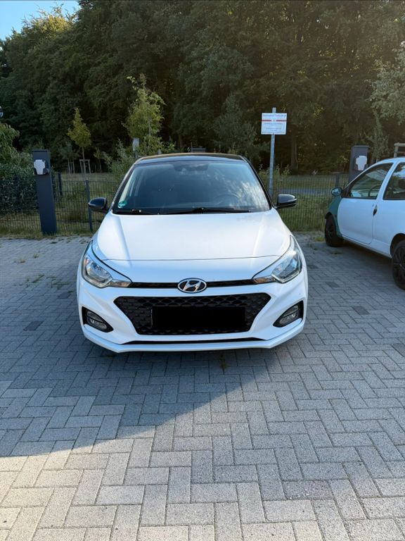 Hyundai i20 123.000 km 11.250 € Barendorf 21397