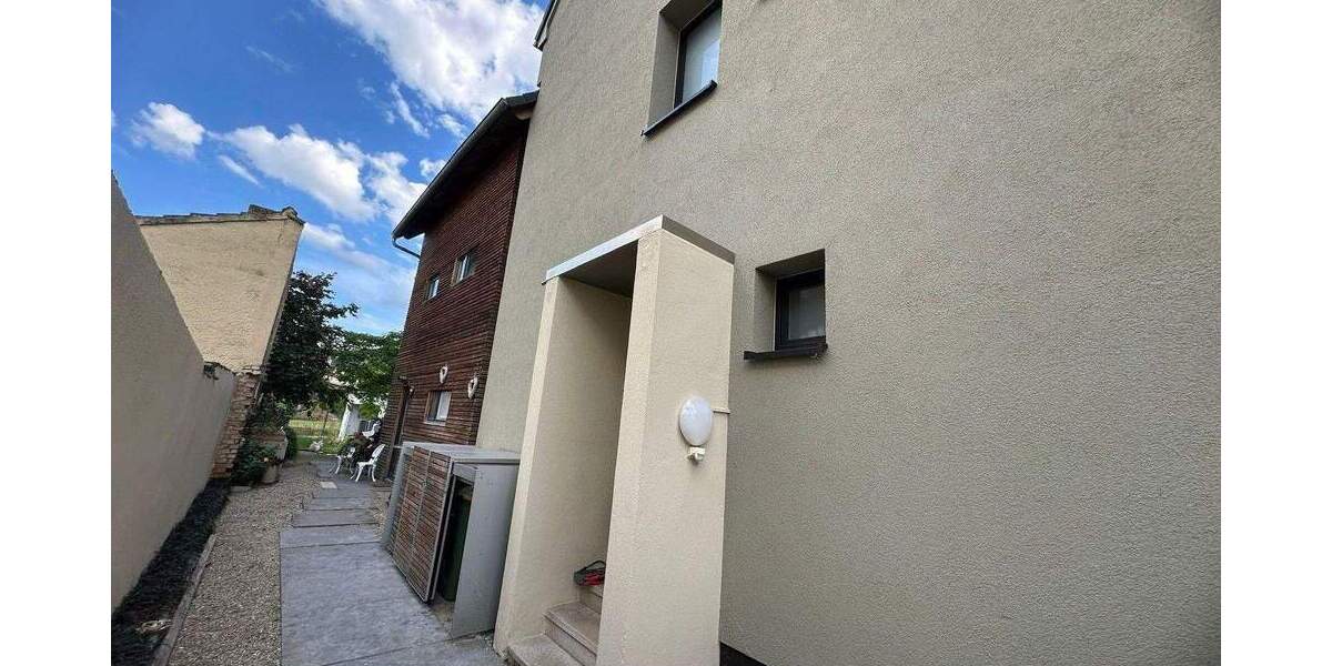 Etagenwohnung Brühl Rohrhof - 4 Zimmer, 108 m&sup2;, 1.500&euro; | Angebot:25274364