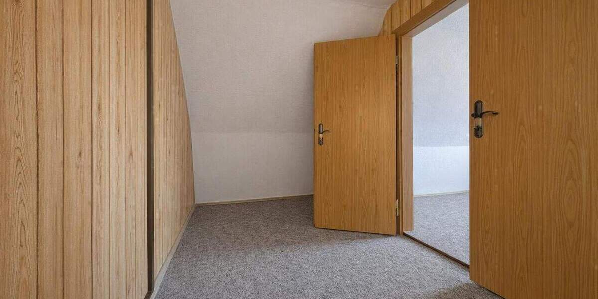 Doppelhaushälfte Schkeuditz Wolteritz - 4 Zimmer, 83 m&sup2;, 199.000&euro; | Angebot:25463895