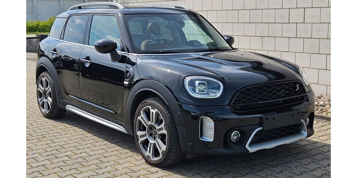 Mini Countryman S (Cooper) 56.143 km 28.250 &euro; Beckum 59269