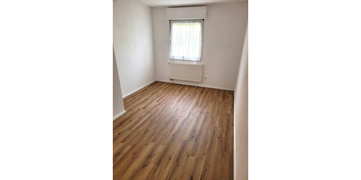 Etagenwohnung Laufenburg (Grunholz) Grunholz - 4 Zimmer, 146 m&sup2;, 1.595&euro; | Angebot:26865301