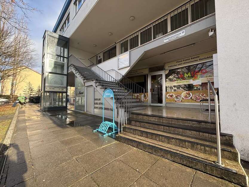 Büro in Stuttgart 203.300 € 83.96 m²
