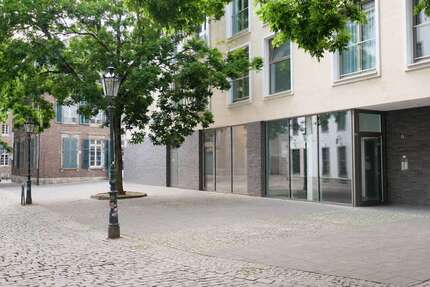 Wohnung Düsseldorf / Altstadt Altstadt - 3 Zimmer, 152 m&sup2;, 3.250&euro; | Angebot:26856093