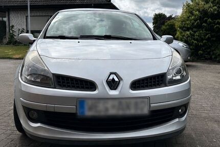 Renault Clio 165.000 km 2.200 &euro; Wesel 46485