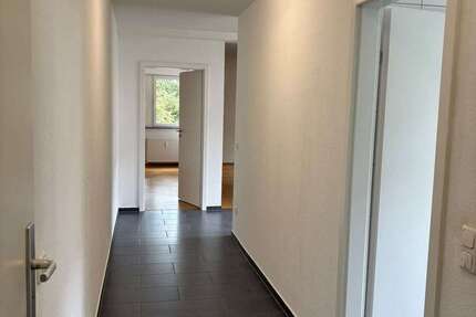 Wohnung Forst (Lausitz) - 2 Zimmer, 67 m&sup2;, 430&euro; | Angebot:27429043