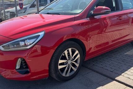 Hyundai i30 202.300 km 7.400 &euro; Saarlouis 66740