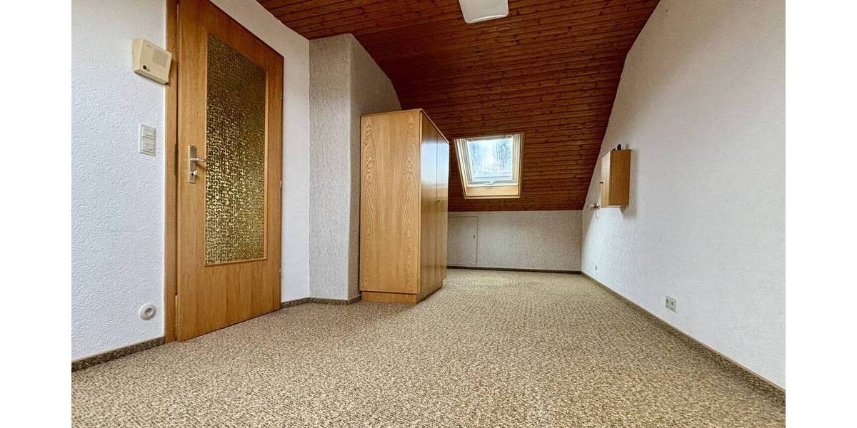 Doppelhaushälfte Balingen - 6 Zimmer, 130 m&sup2;, 1.200&euro; | Angebot:26377654