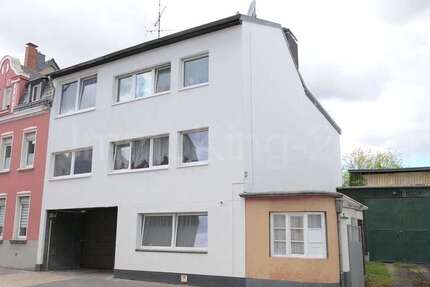 Haus zum Kaufen in Zülpich 380.000 € 277 m²