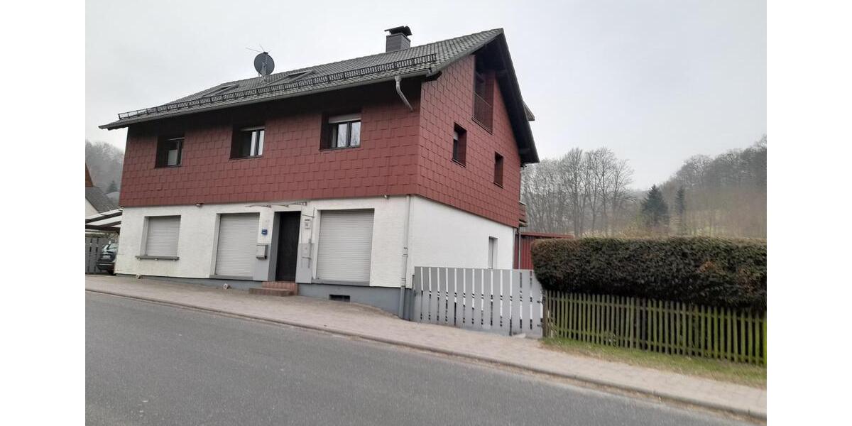 Wohn-Geschäftshaus zu Verkaufen 9 zimmer