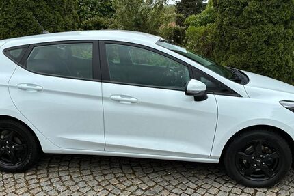 Ford Fiesta 46.200 km 8.500 &euro; Neukirchen vorm Wald 94154