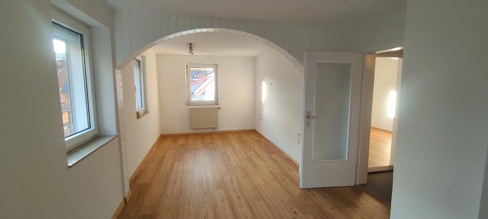 Doppelhaushälfte Bad Mergentheim - 5 Zimmer, 140 m&sup2;, 1.350&euro; | Angebot:26089088