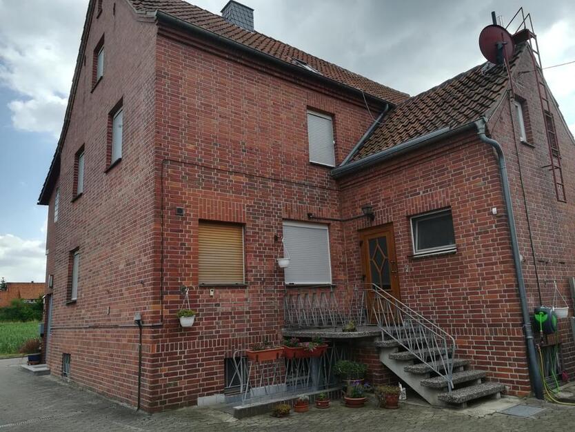 Doppelhaushälfte wartet auf ruhige und nette Mieter zimmer