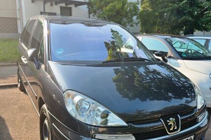 Peugeot 807