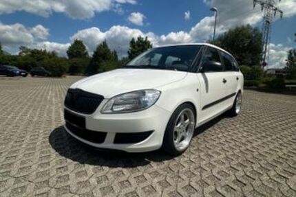 Skoda Fabia 312.000 km 3.500 &euro; Neckartenzlingen 72654